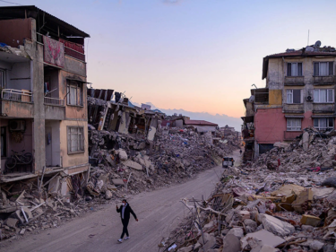 A decimated neighborhood in Turkey after an earthquake